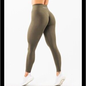 Alphalete Amplify Leggings | Size Medium | Willow